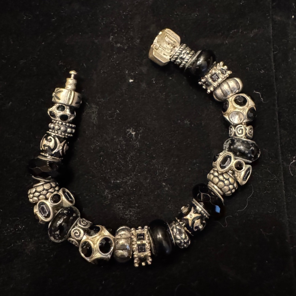 Black and Silver Pandora Style Bracelet/Bag Charm
